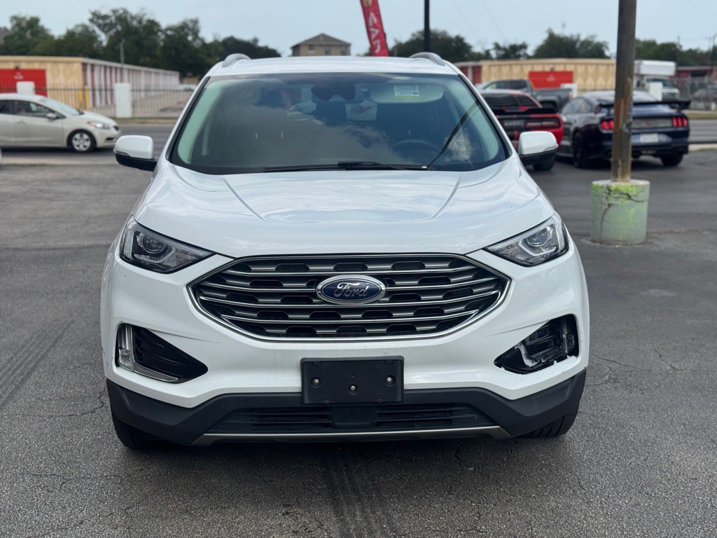 2020 Ford Edge Image 11