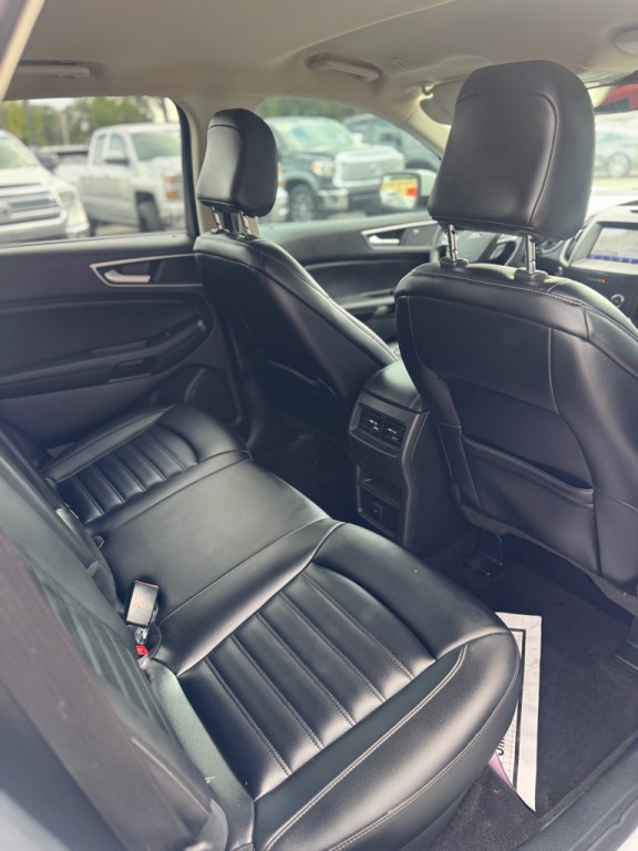 2020 Ford Edge Image 19