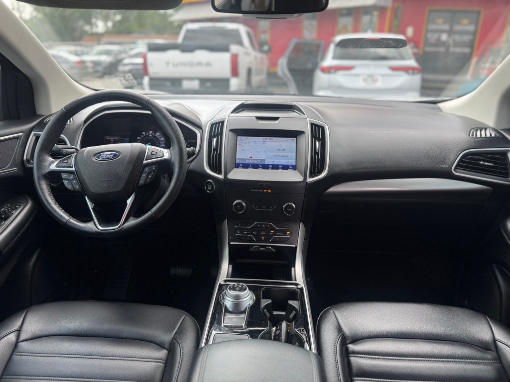 2020 Ford Edge Image 20