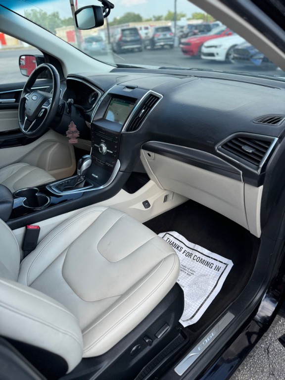 2018 Ford Edge Image 15