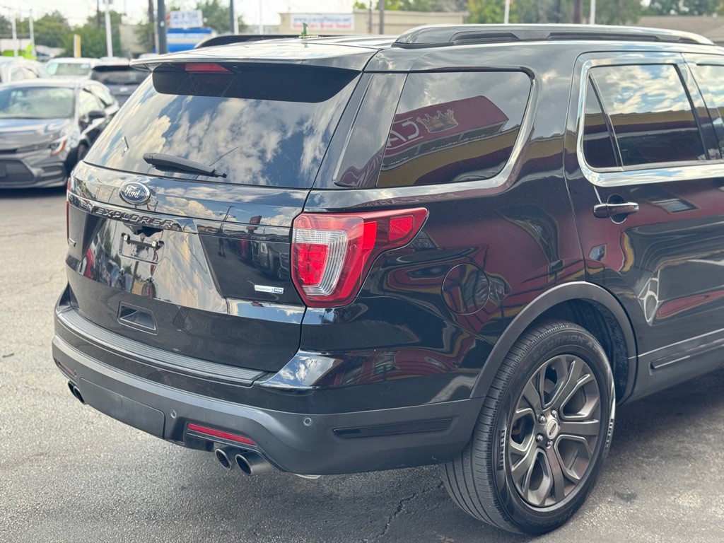 2018 Ford Explorer Image 8