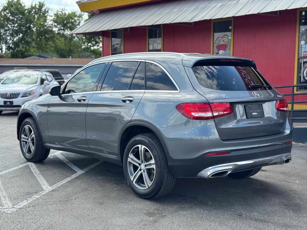 2017 Mercedes-Benz GLC-Class Image 6