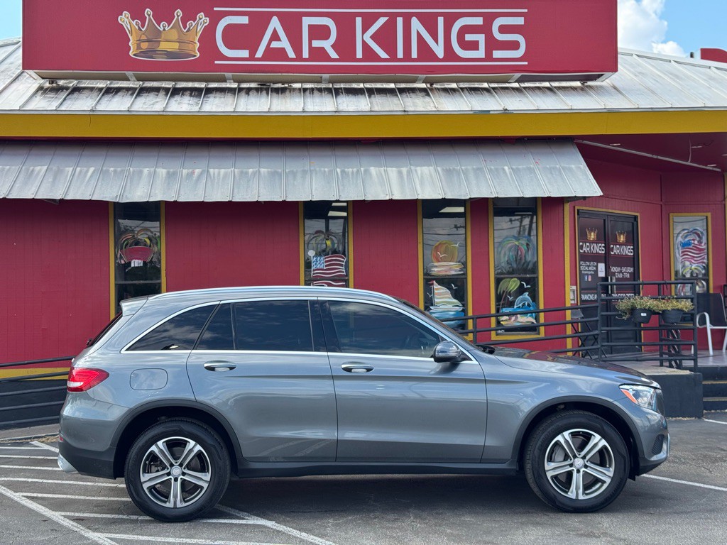 2017 Mercedes-Benz GLC-Class Image 9