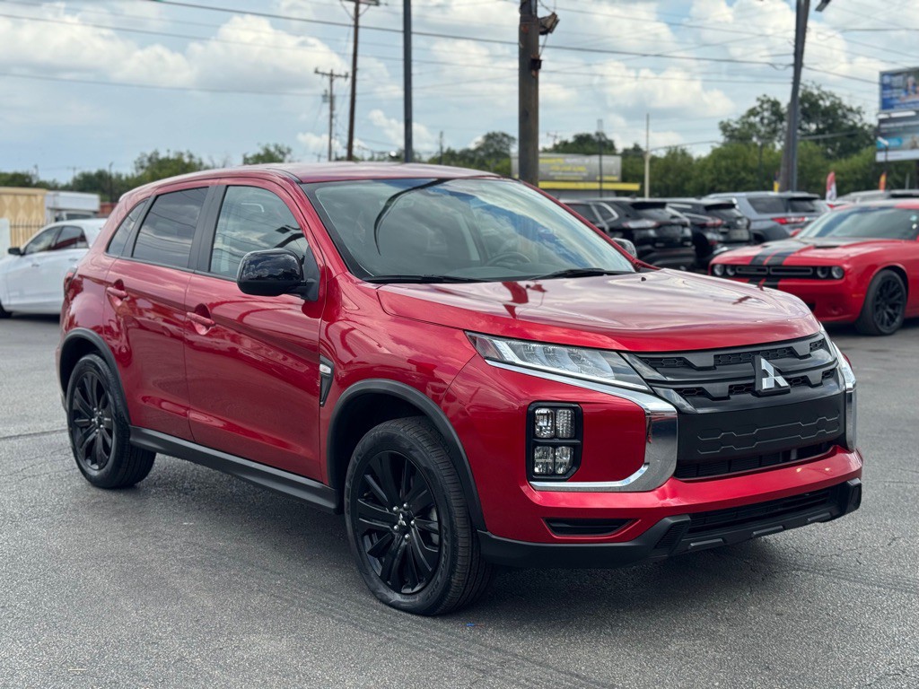 2022 Mitsubishi Outlander Image 10
