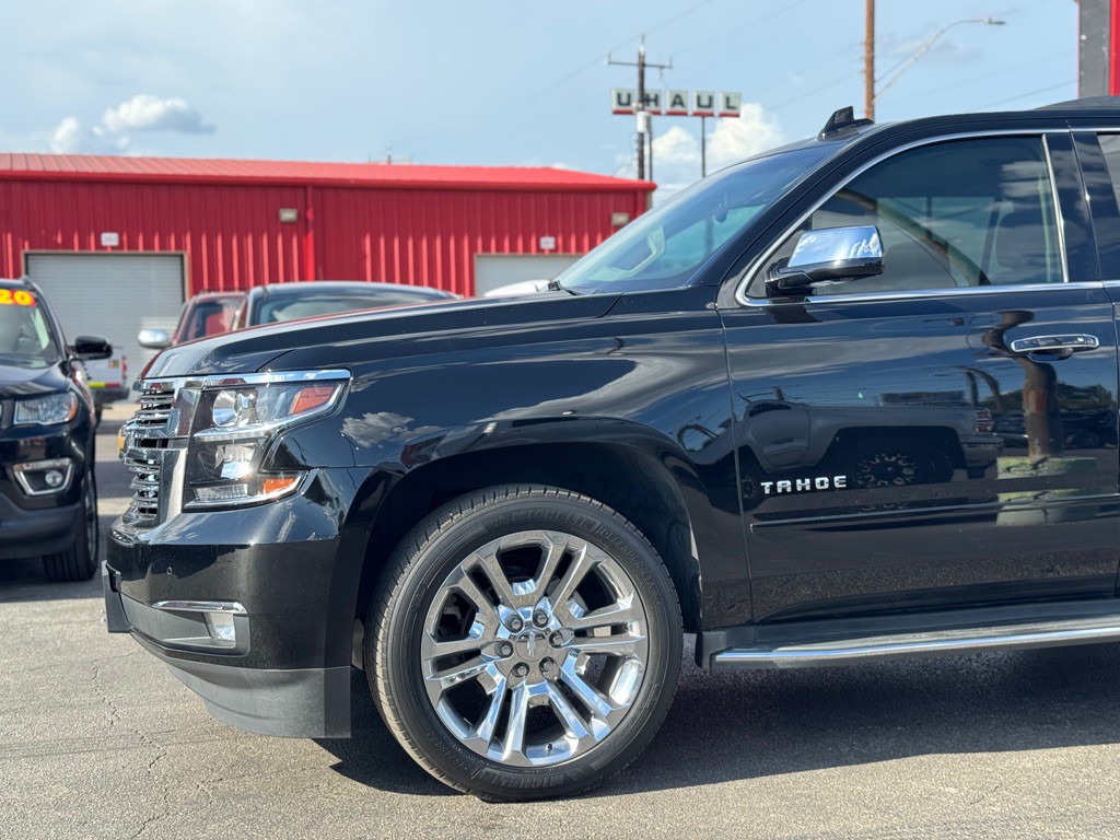 2017 Chevrolet Tahoe Image 4