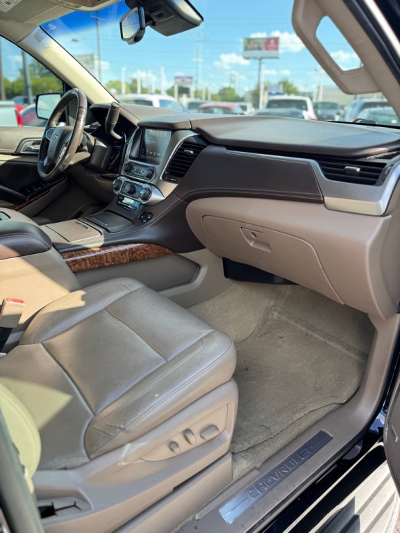 2017 Chevrolet Tahoe Image 16