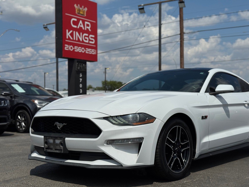 2019 Ford Mustang Image 3
