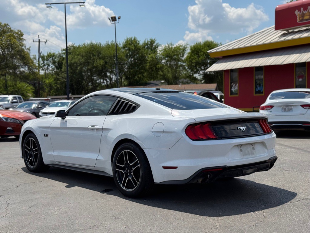 2019 Ford Mustang Image 5