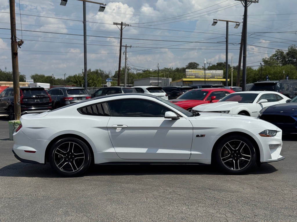 2019 Ford Mustang Image 9