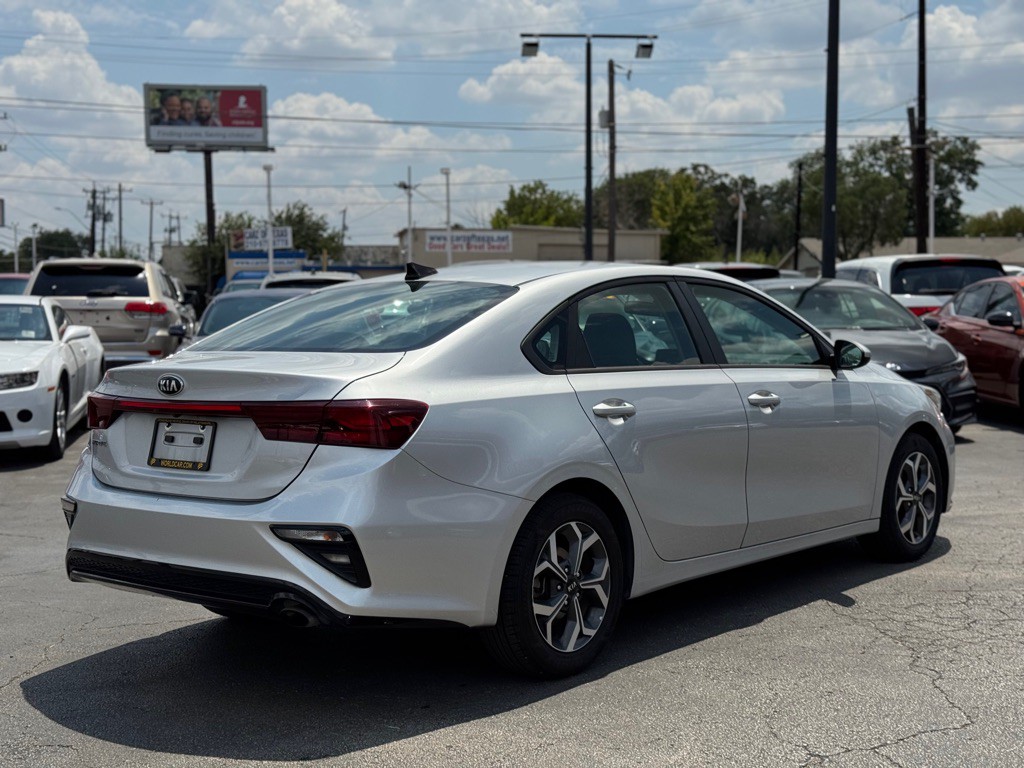 2019 Kia Forte Image 8
