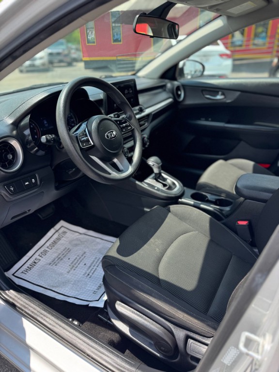 2019 Kia Forte Image 12