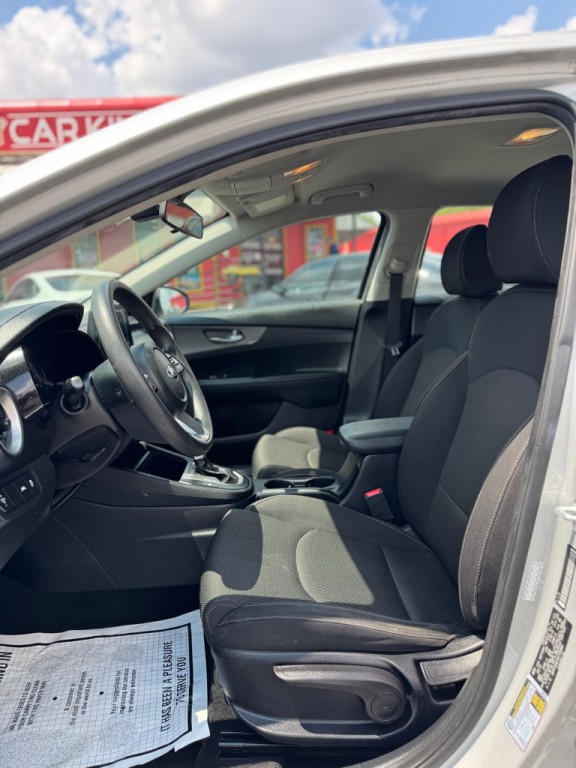 2019 Kia Forte Image 13