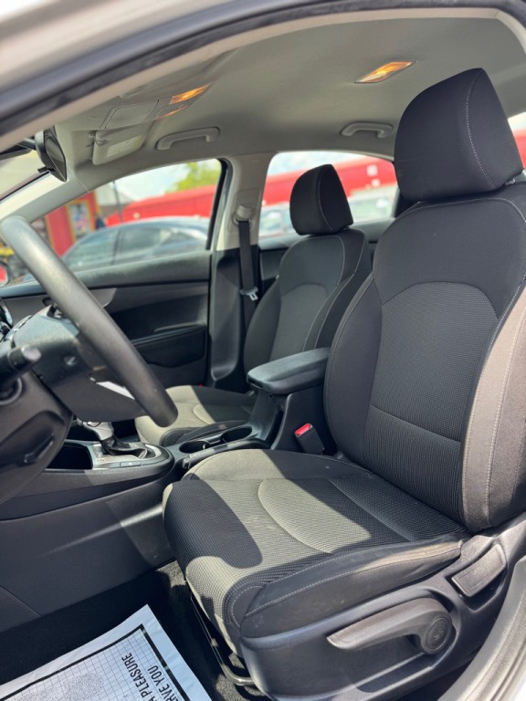 2019 Kia Forte Image 14
