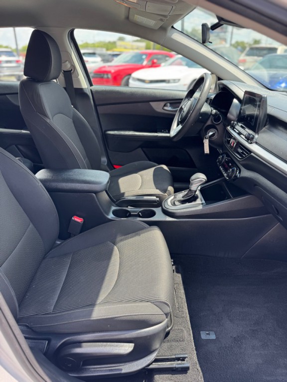 2019 Kia Forte Image 16