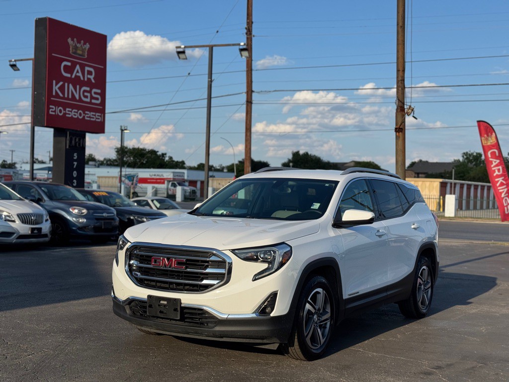 2018 GMC Terrain Image 2