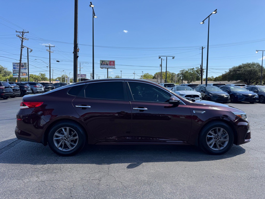 2020 Kia Optima Image 6