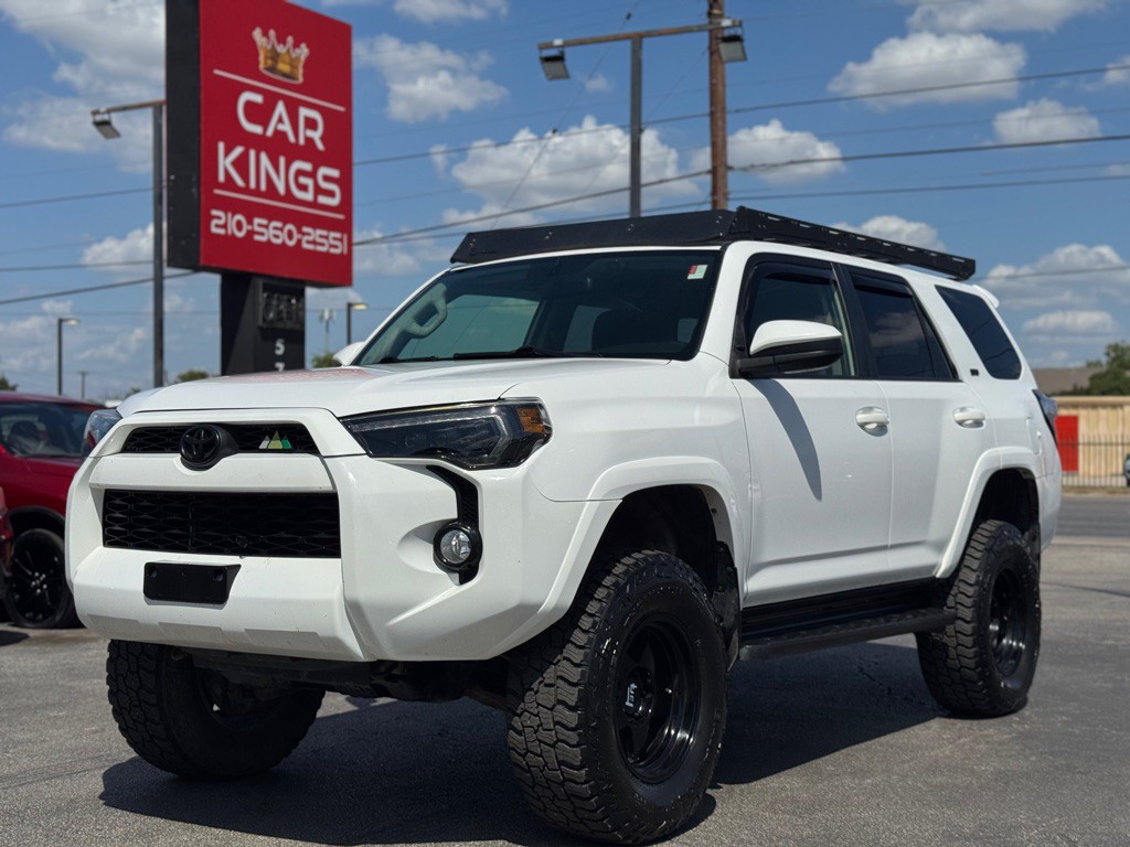 2016 Toyota 4Runner Image 3