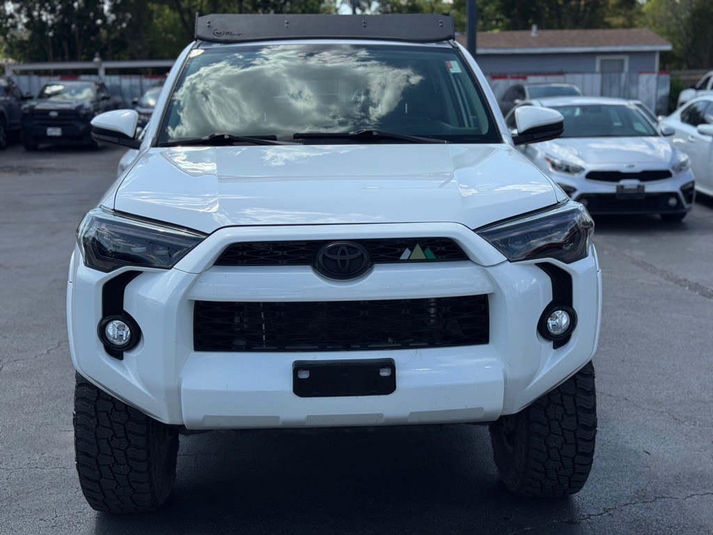2016 Toyota 4Runner Image 13