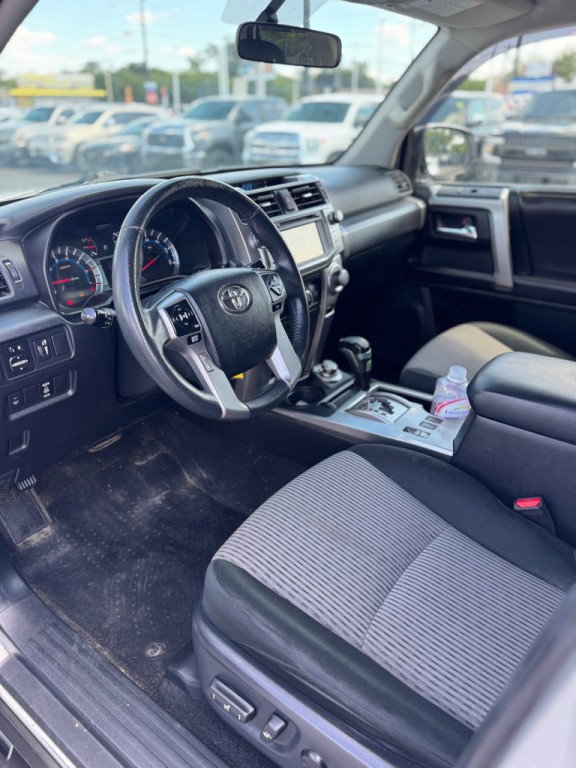 2016 Toyota 4Runner Image 14