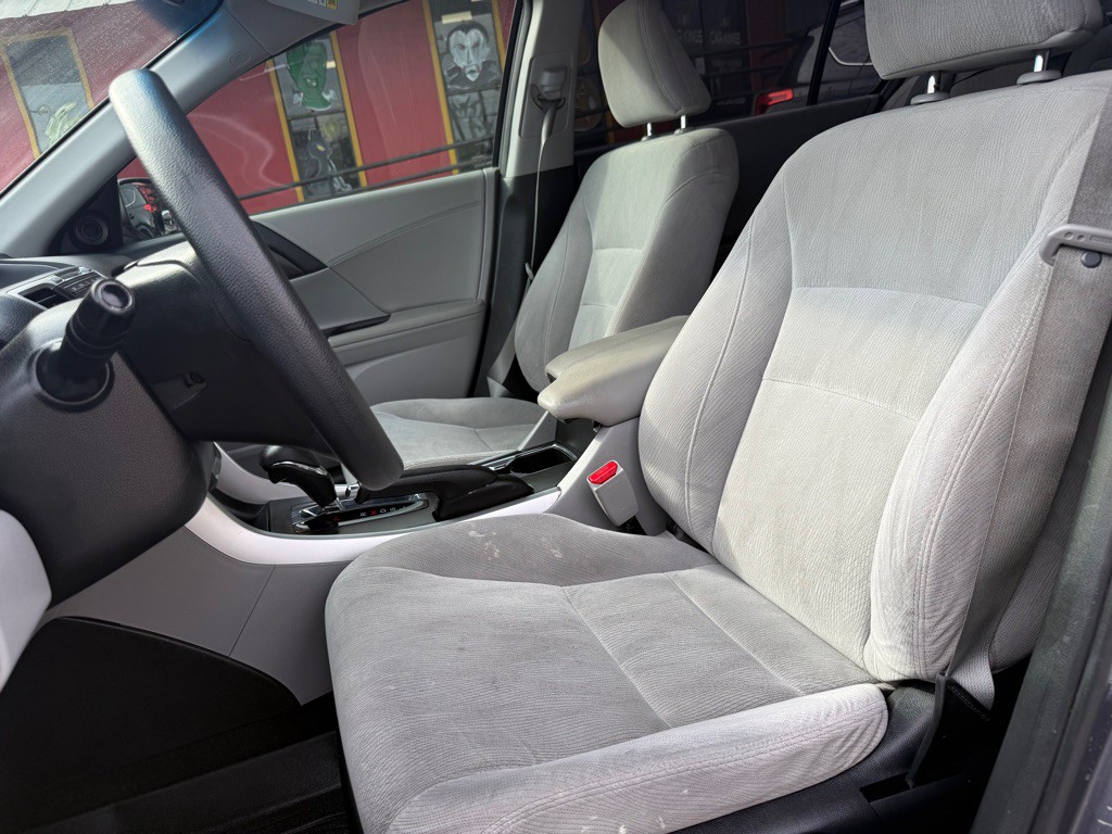 2013 Honda Accord Image 7