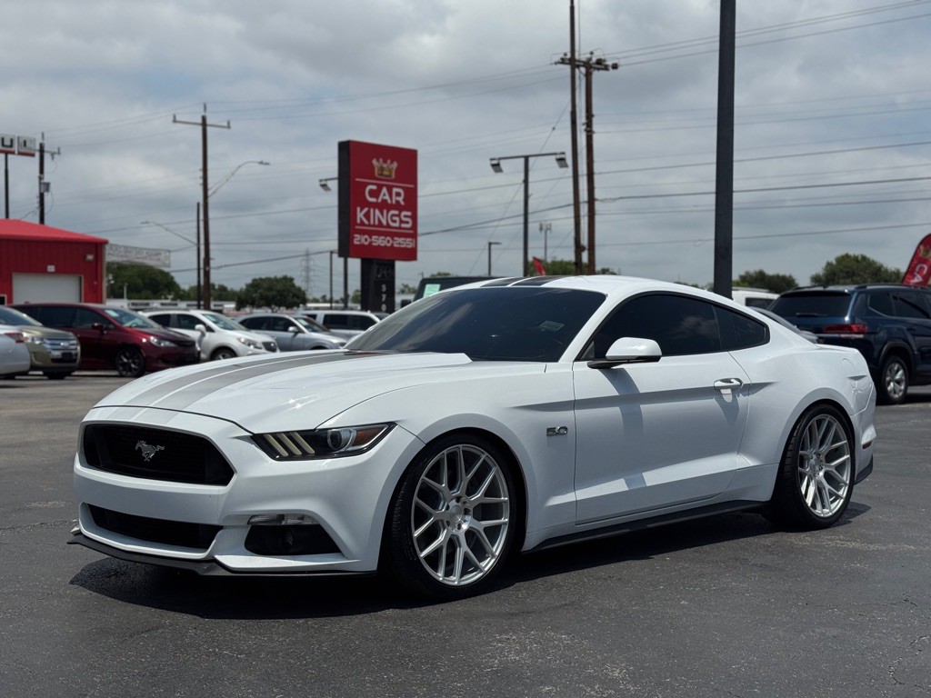 2016 Ford Mustang Image 1