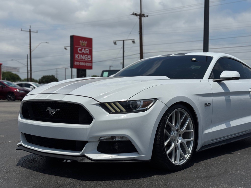 2016 Ford Mustang Image 3