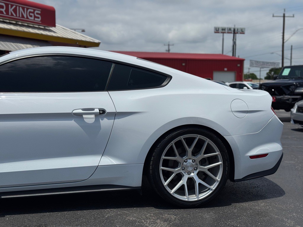 2016 Ford Mustang Image 5