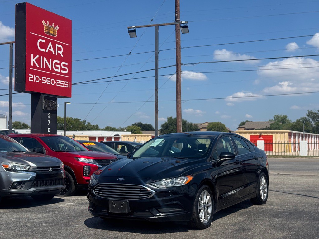 2017 Ford Fusion Image 2