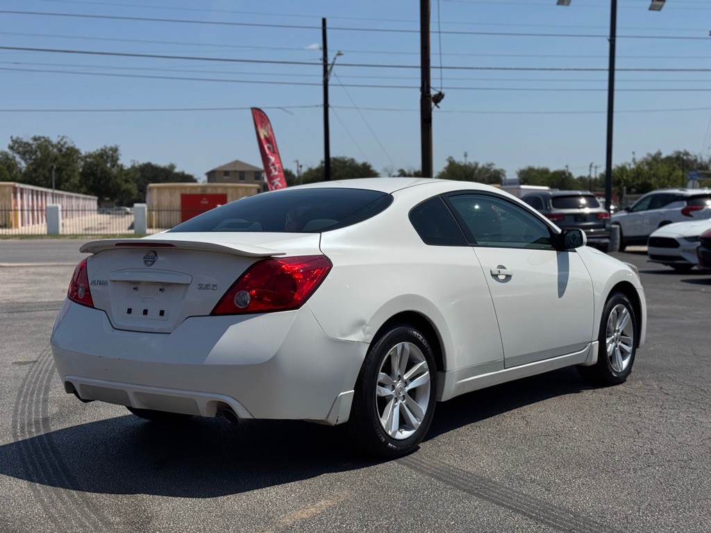 2012 Nissan Altima Image 8