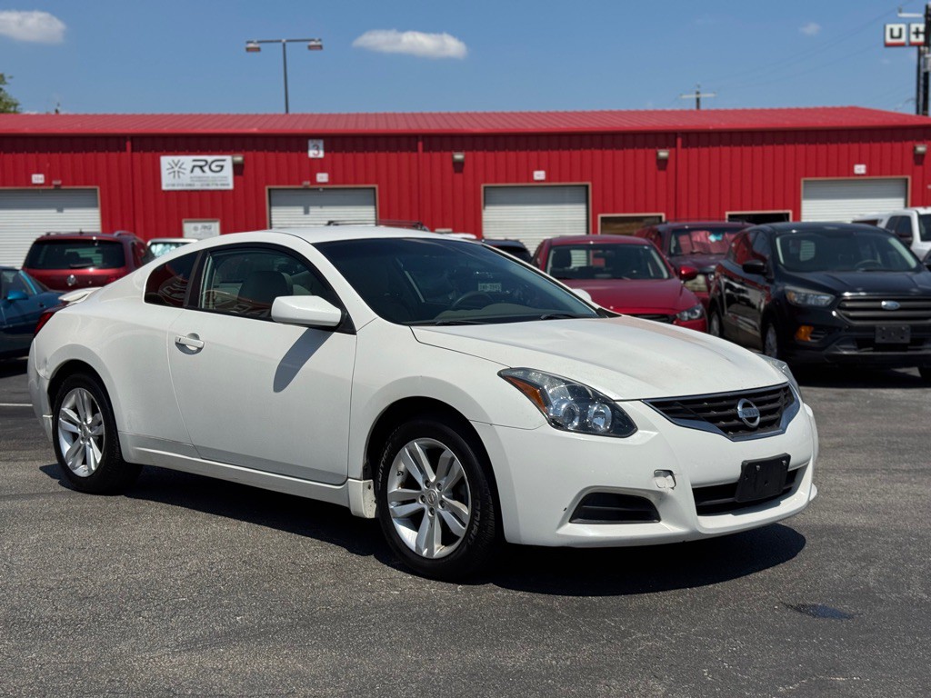 2012 Nissan Altima Image 10