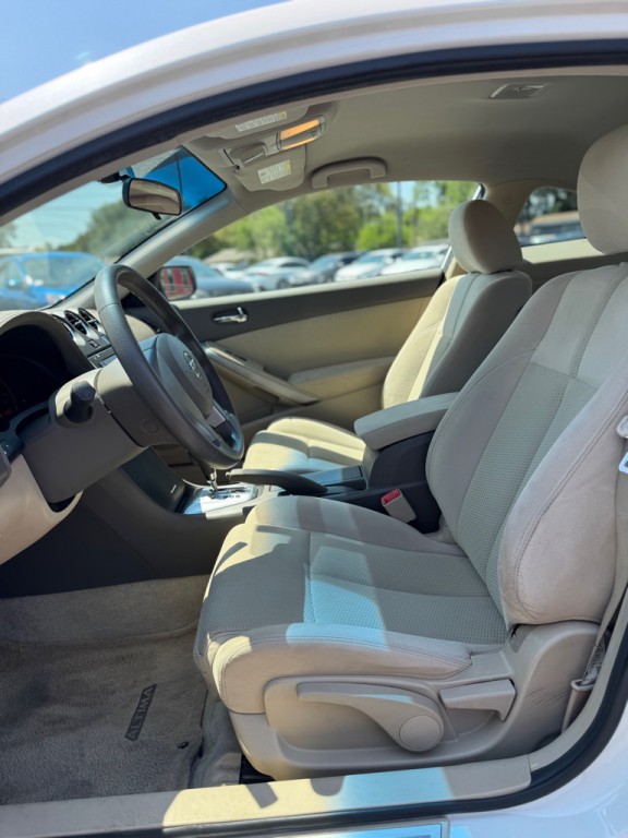 2012 Nissan Altima Image 13