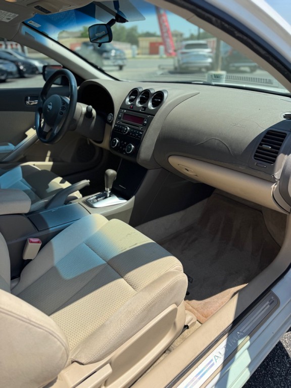 2012 Nissan Altima Image 15