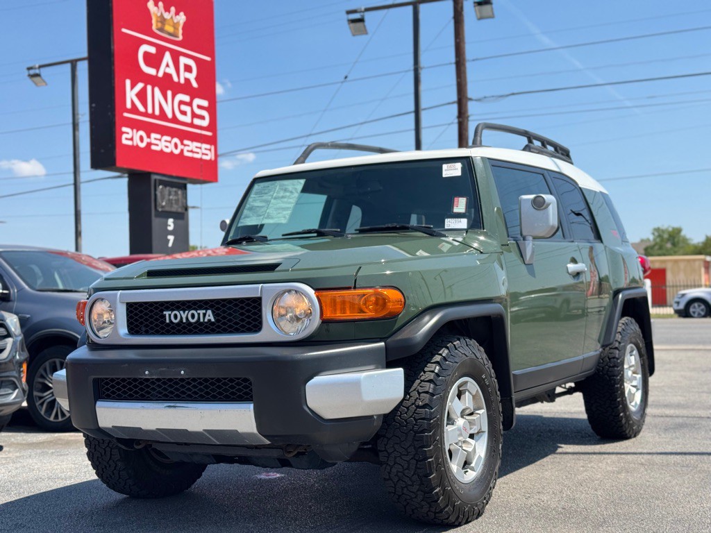 2011 Toyota FJ Cruiser Image 3