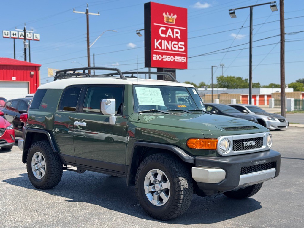 2011 Toyota FJ Cruiser Image 11