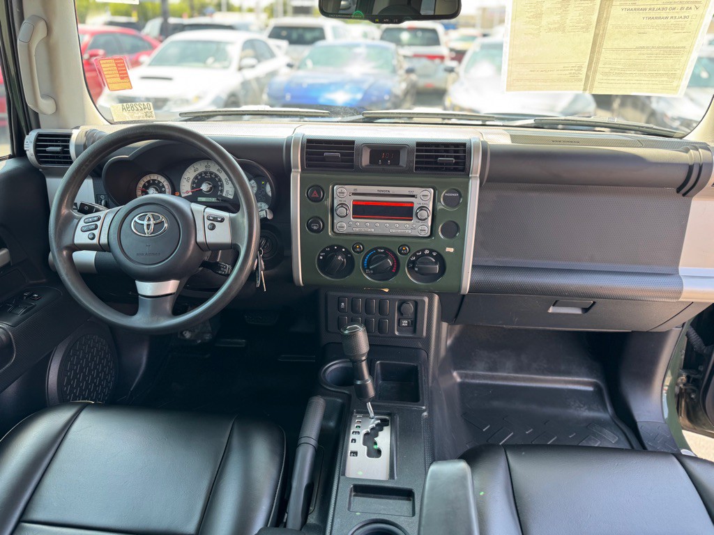 2011 Toyota FJ Cruiser Image 21