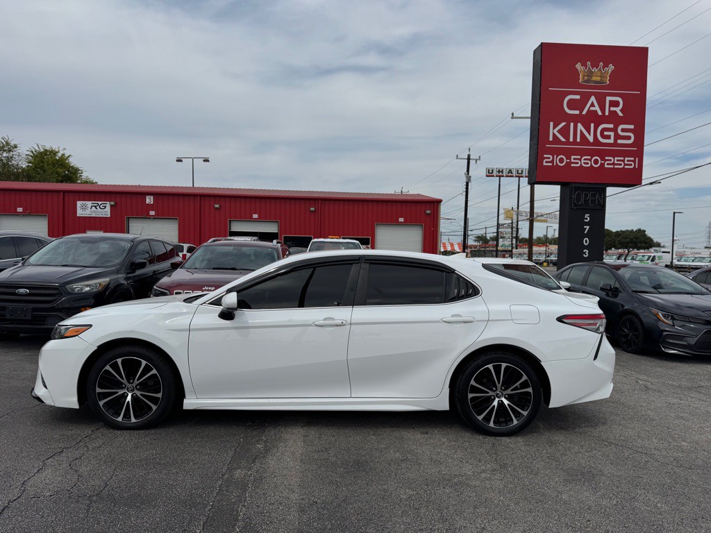 2019 Toyota Camry Image 5