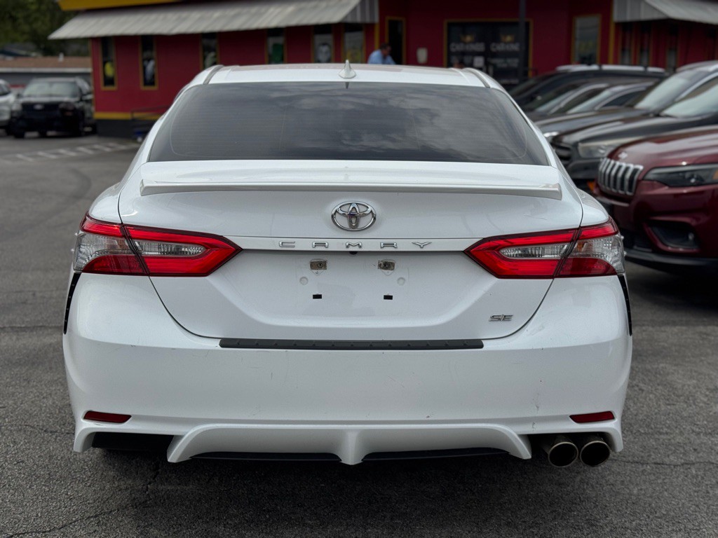 2019 Toyota Camry Image 7