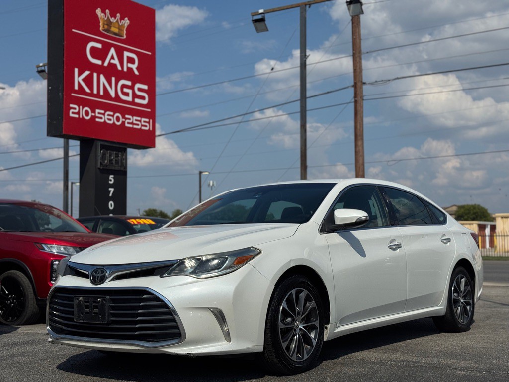 2018 Toyota Avalon Image 3
