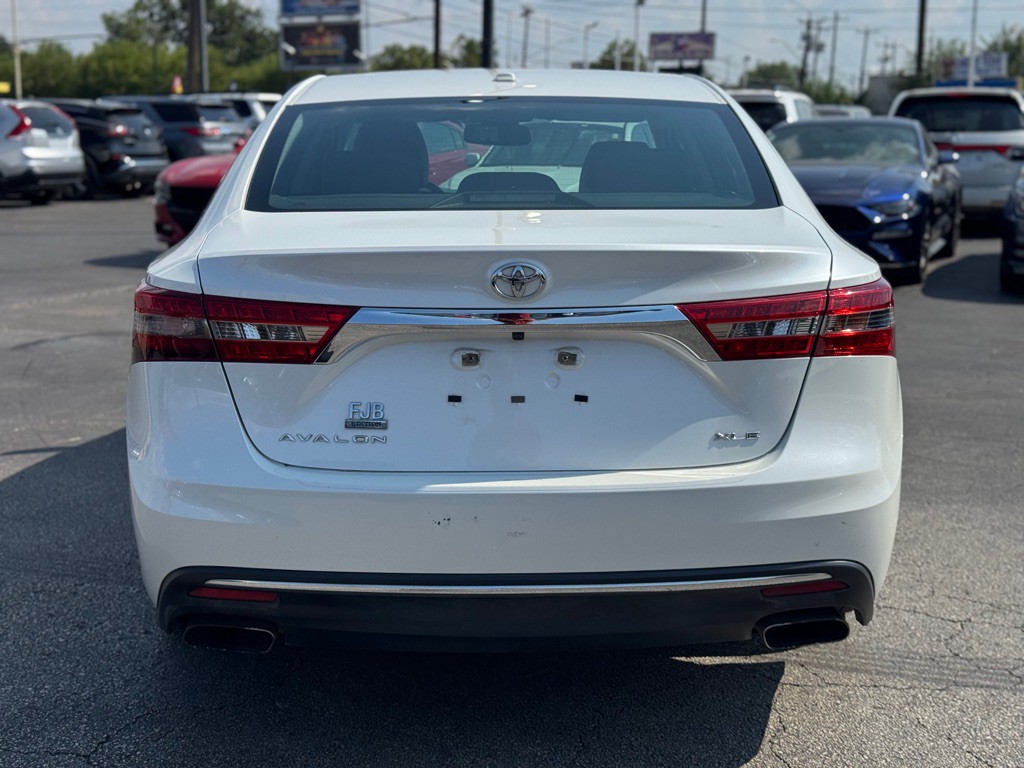 2018 Toyota Avalon Image 7