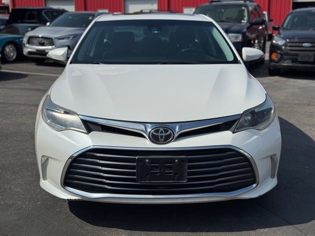 2018 Toyota Avalon Image 12