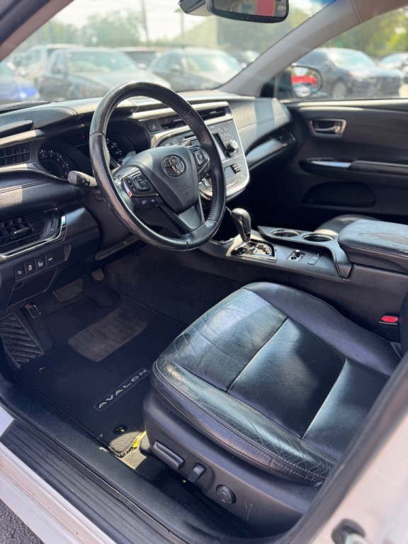 2018 Toyota Avalon Image 13