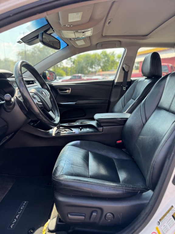 2018 Toyota Avalon Image 14
