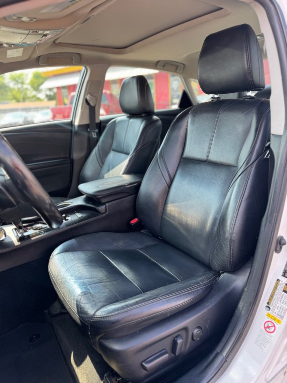 2018 Toyota Avalon Image 15