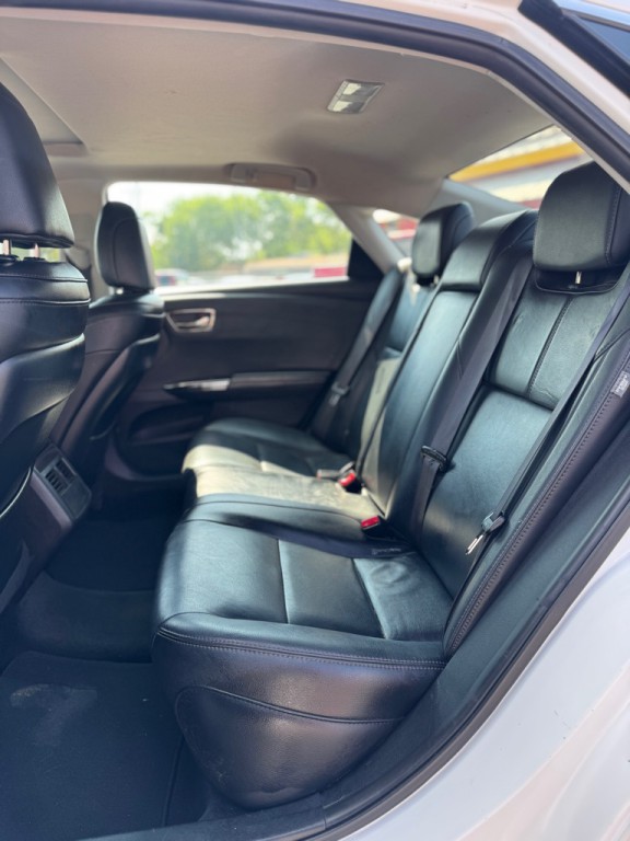 2018 Toyota Avalon Image 16