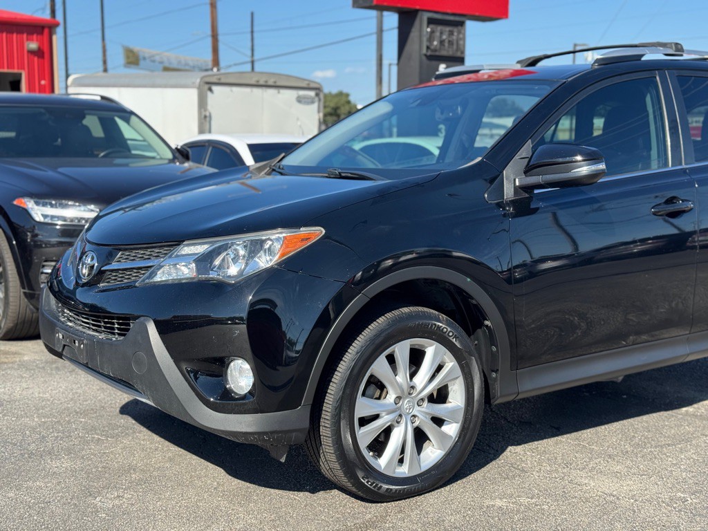 2015 Toyota Rav4 Image 4