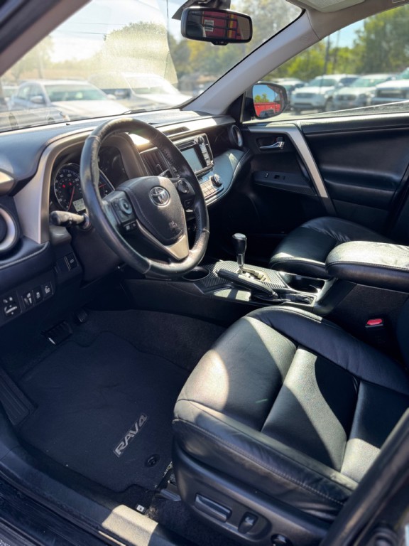 2015 Toyota Rav4 Image 12