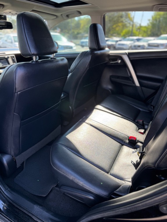 2015 Toyota Rav4 Image 18