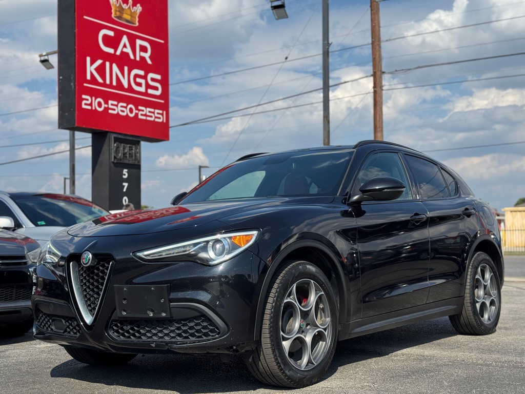 2018 Alfa Romeo Stelvio Image 3