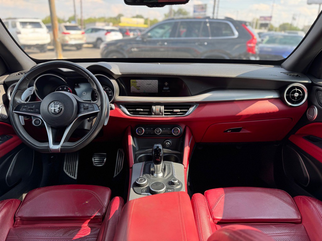 2018 Alfa Romeo Stelvio Image 19