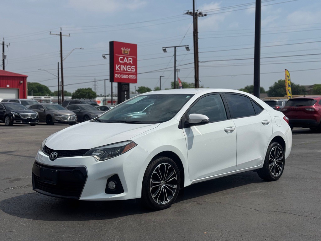 2016 Toyota Corolla Image 1